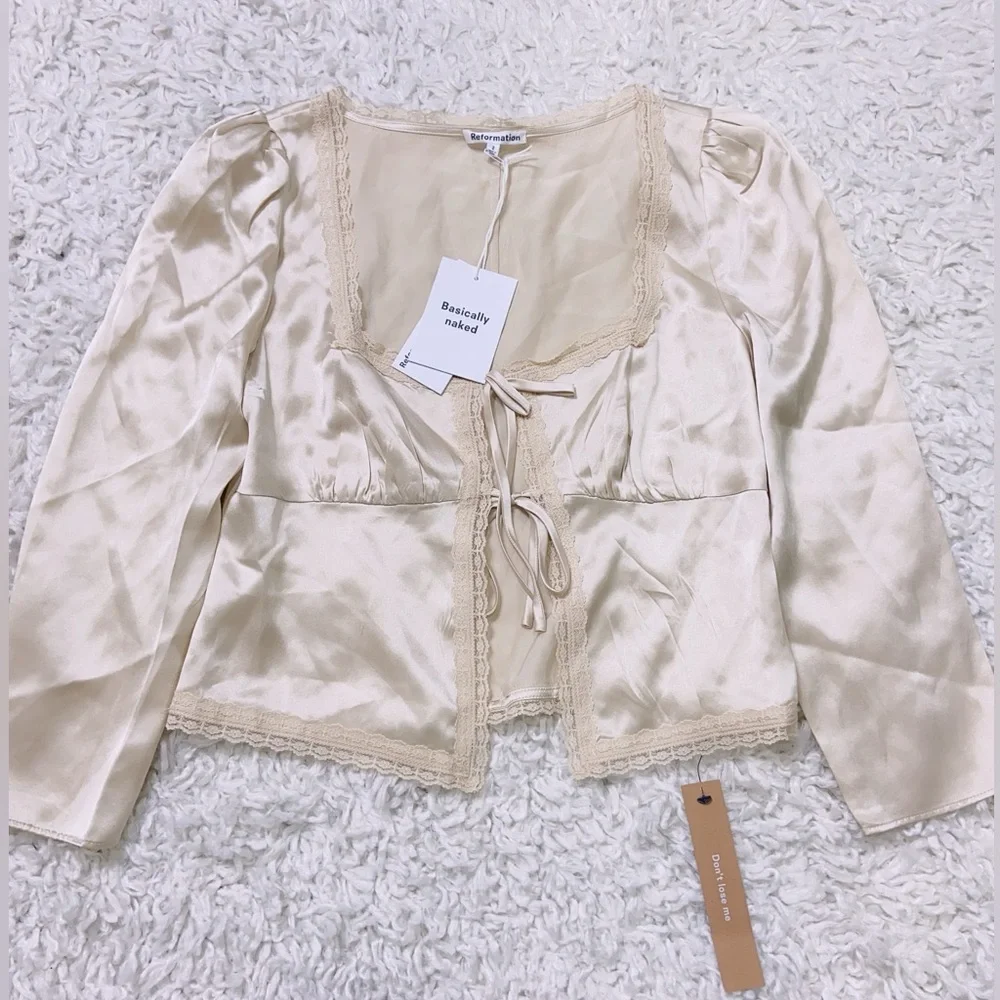 NWT Reformation Lucinda Silk Top in Almond